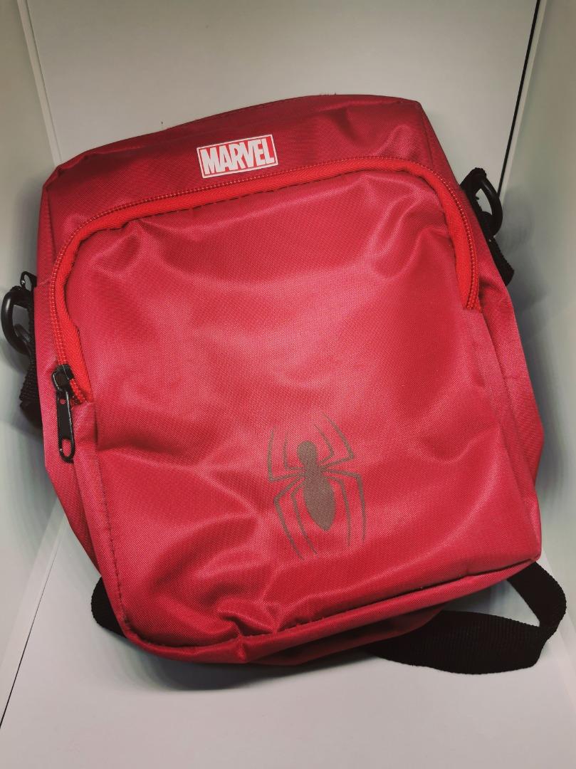 Sling bag marvel 2025 miniso