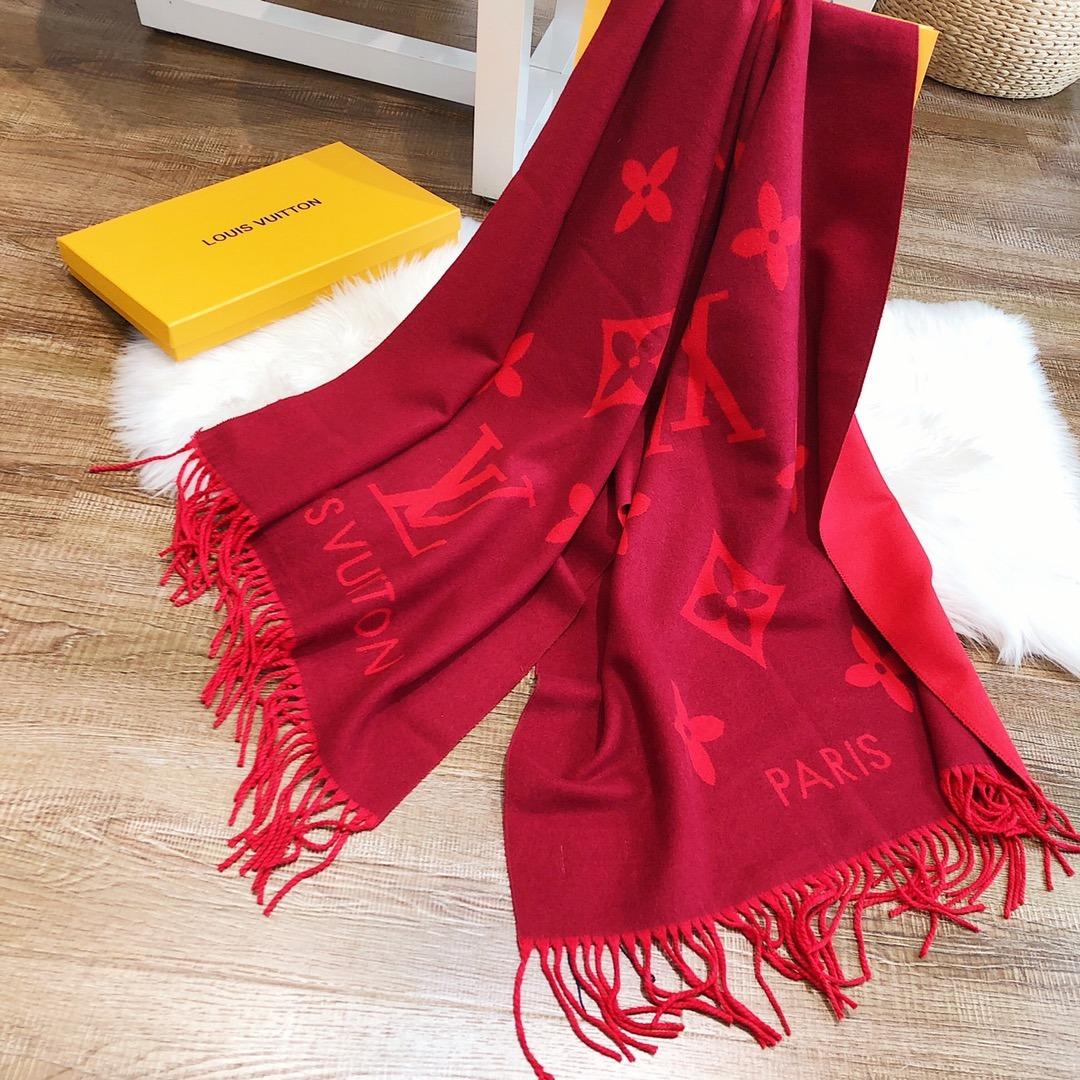 Louis Vuitton Mng Giant Scarf