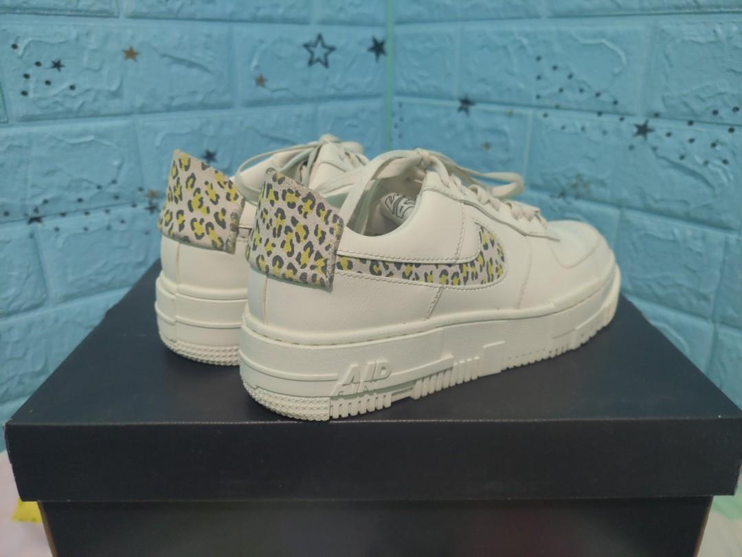 wmns air force 1 pixel se