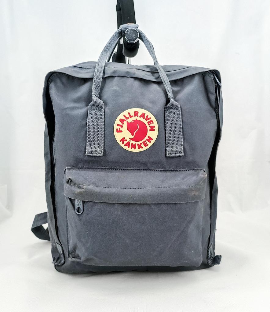 Dark grey kanken top