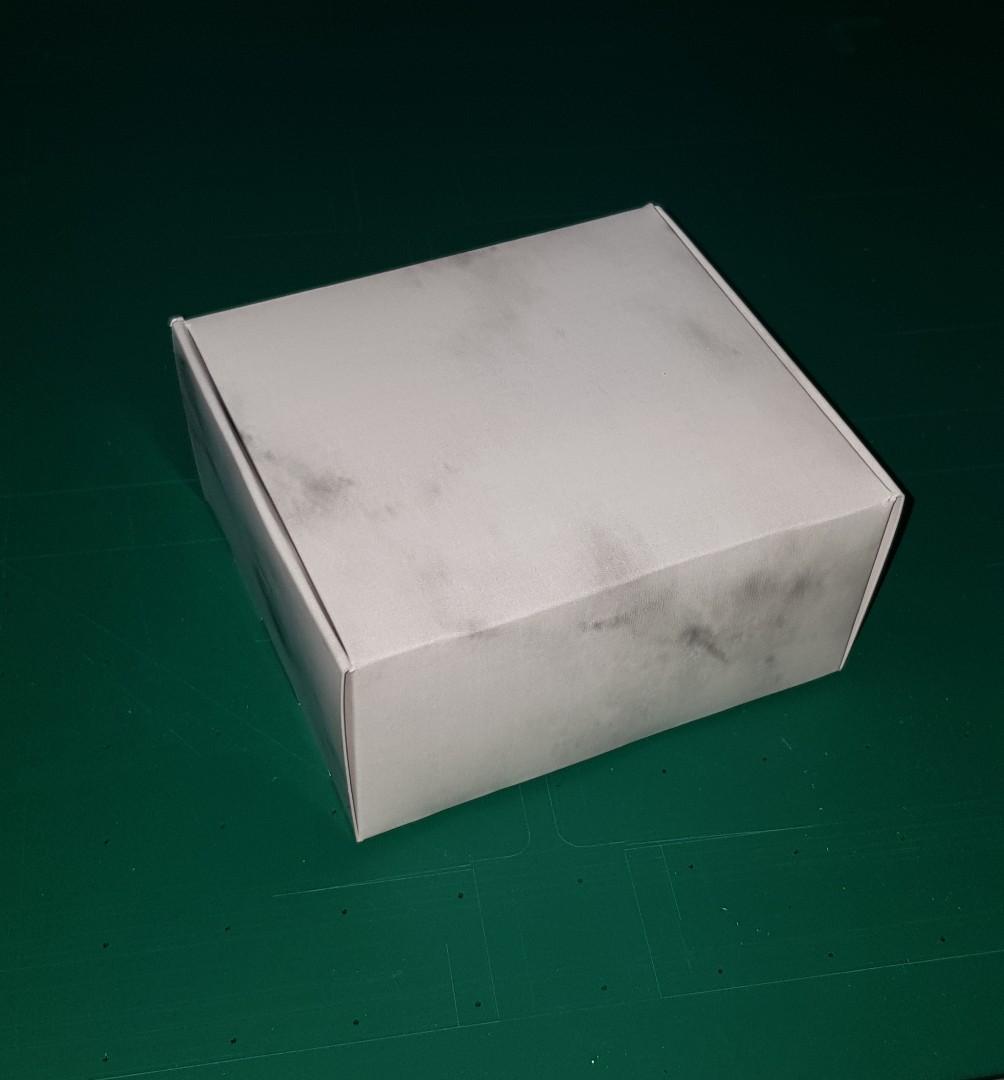 Packaging boxes (Category: Art & Prints) located in Singapore. Submitted by ariff_sultan (Listing ID 1162600518, Image 4). Description: We make customized packaging box,gift box,paper bag,corporate folder,name card, menu card greeting cards and more..... Very useful for small business and events please contact for more information or watsup No: 98741471.