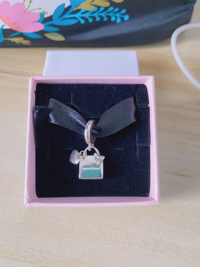 Pandora handbag hotsell charm