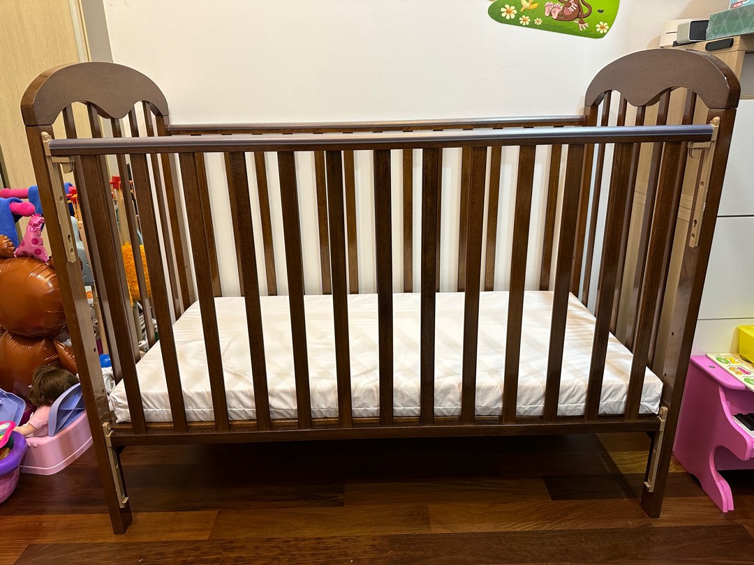 Picket&Rail 6in1 Solid Wood Convertible Baby Cot with DropSide gate