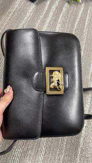 Pre loved Celine Shoulder Gold Horse Carriage Box Bag 1970s