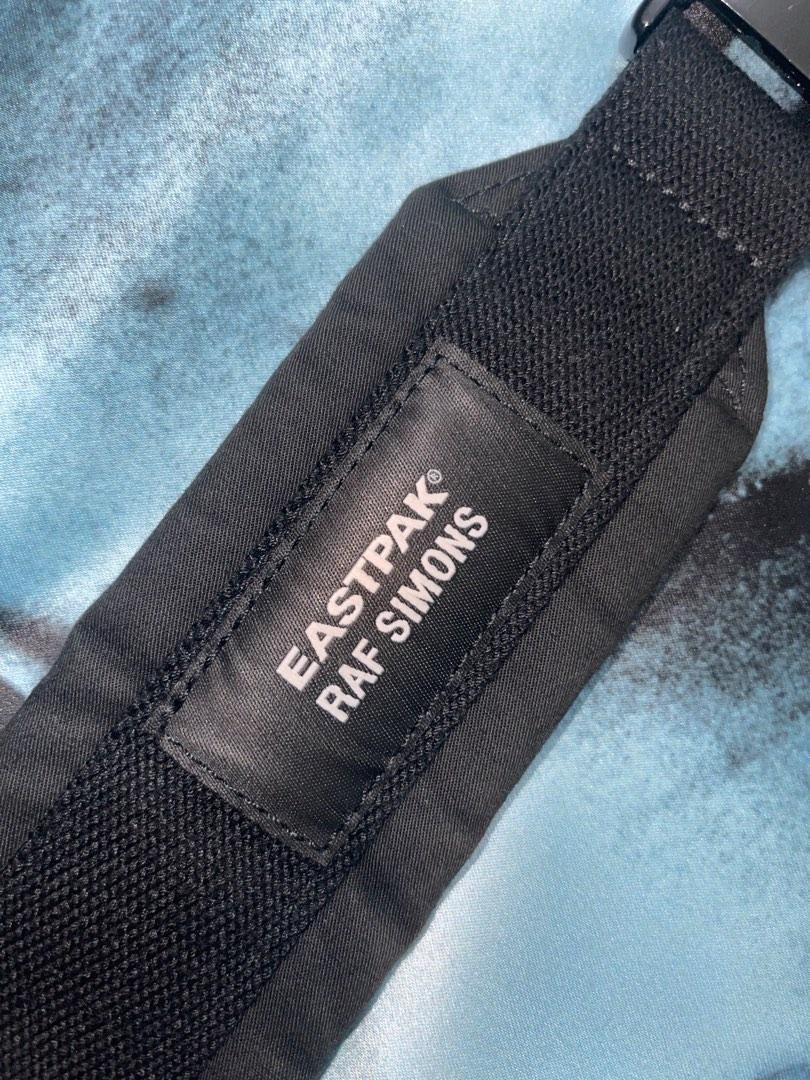 Raf simons eastpak ss19 waist bag, 男裝, 袋, 小袋- Carousell