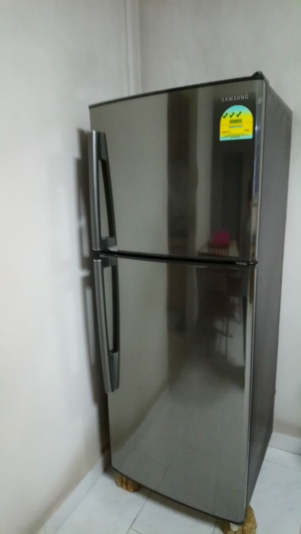 Samsung Fridge (energy efficient), TV & Home Appliances, Kitchen ...