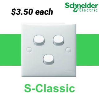 Schneider Clipsal E33/1/2AR Three Gang One Way Switch.