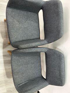 Set of dining chairs