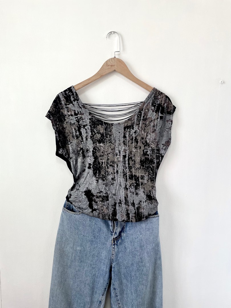 Sexy Backless Black Top, Women's Fashion, Tops, Shirts on Carousell