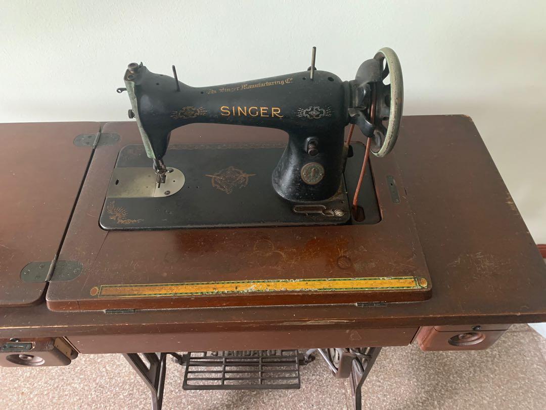 Singer sewing machine, Furniture & Home Living, Furniture, Other Home