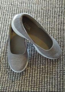 Skechers shoes
