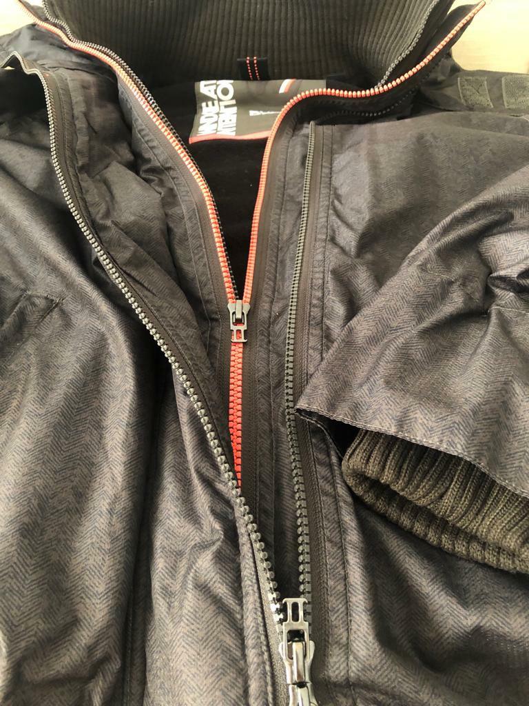 Very superdry coat top