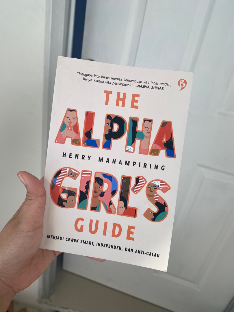 The ALPHA GIRL'S GUIDE Henry Manampiring, Buku & Alat Tulis, Buku di