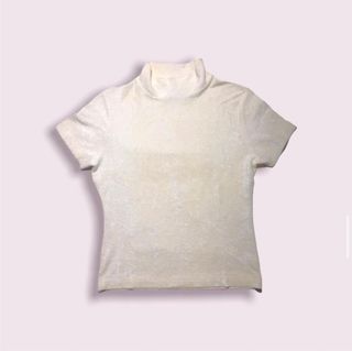 (Category: ) located in . Submitted by declut.tingz (Listing ID 1192618138, Image 1). Description: .
