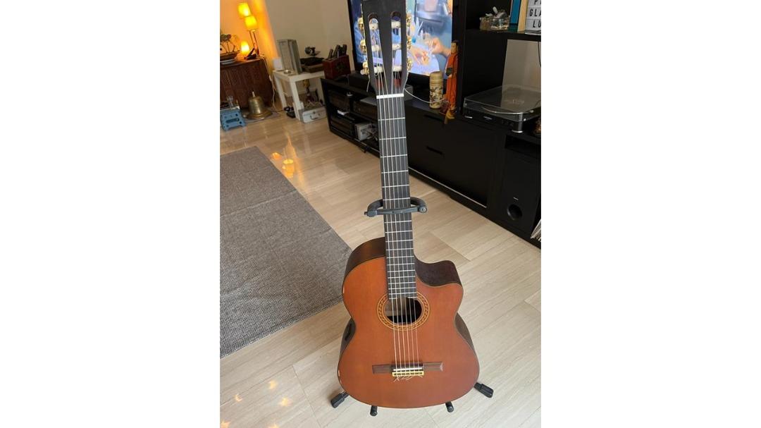 YAMAHA ELECTRIC ACOUSTIC GUITAR, Hobbies & Toys, Music & Media, Musical ...