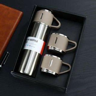3-in-1 Fine stainless steel vacuum flask set is the best for maintaining cold/hot drinks for a very long time…
Key Features