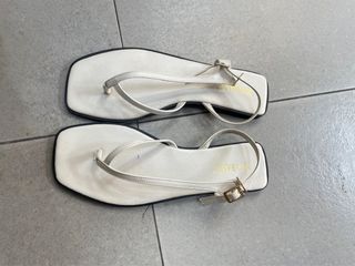 由 Janey0922 (刊登 ID 1192820450，圖片 1) 提交，位於 的 (類別：)，說明：。
