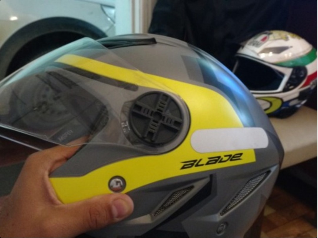 AGV BLADE VISOR KNOB, Motorcycles, Motorcycle Accessories on Carousell