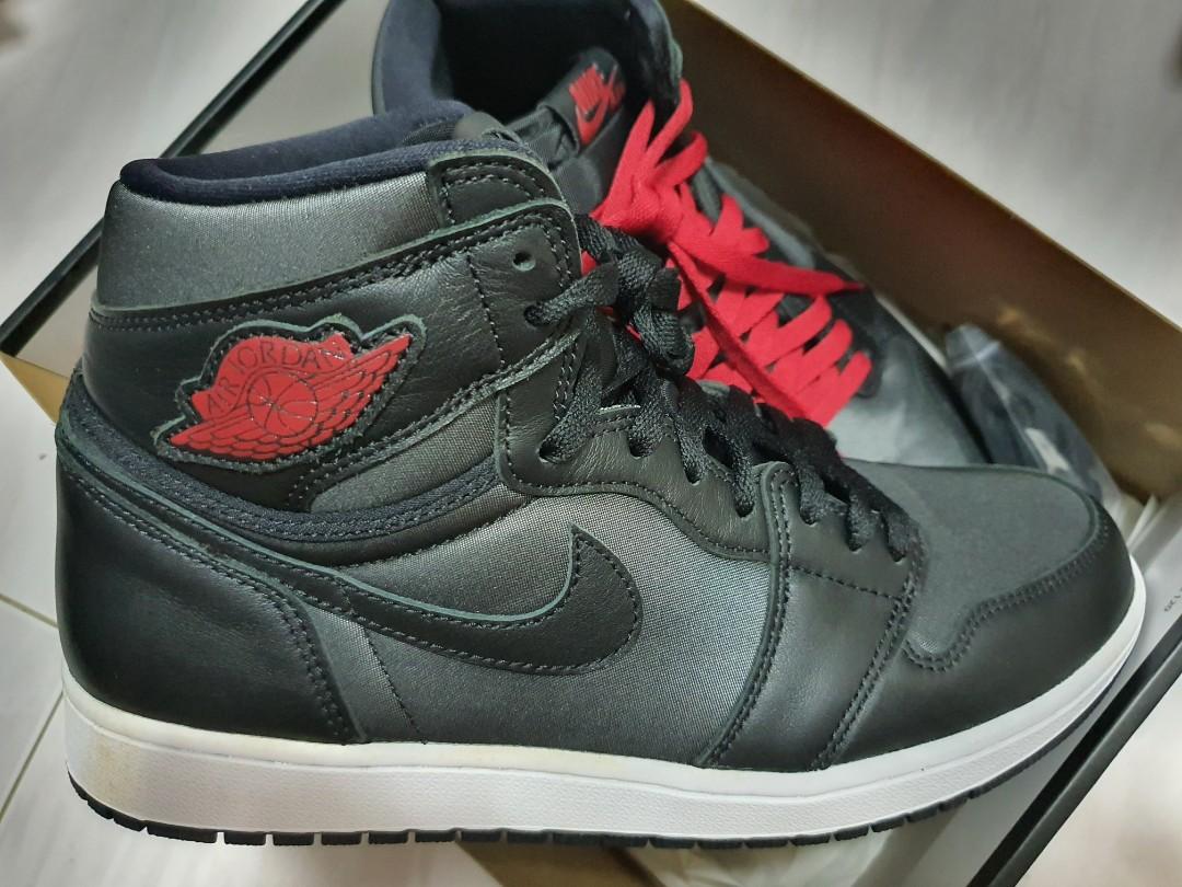 jordan 1 black satin crease