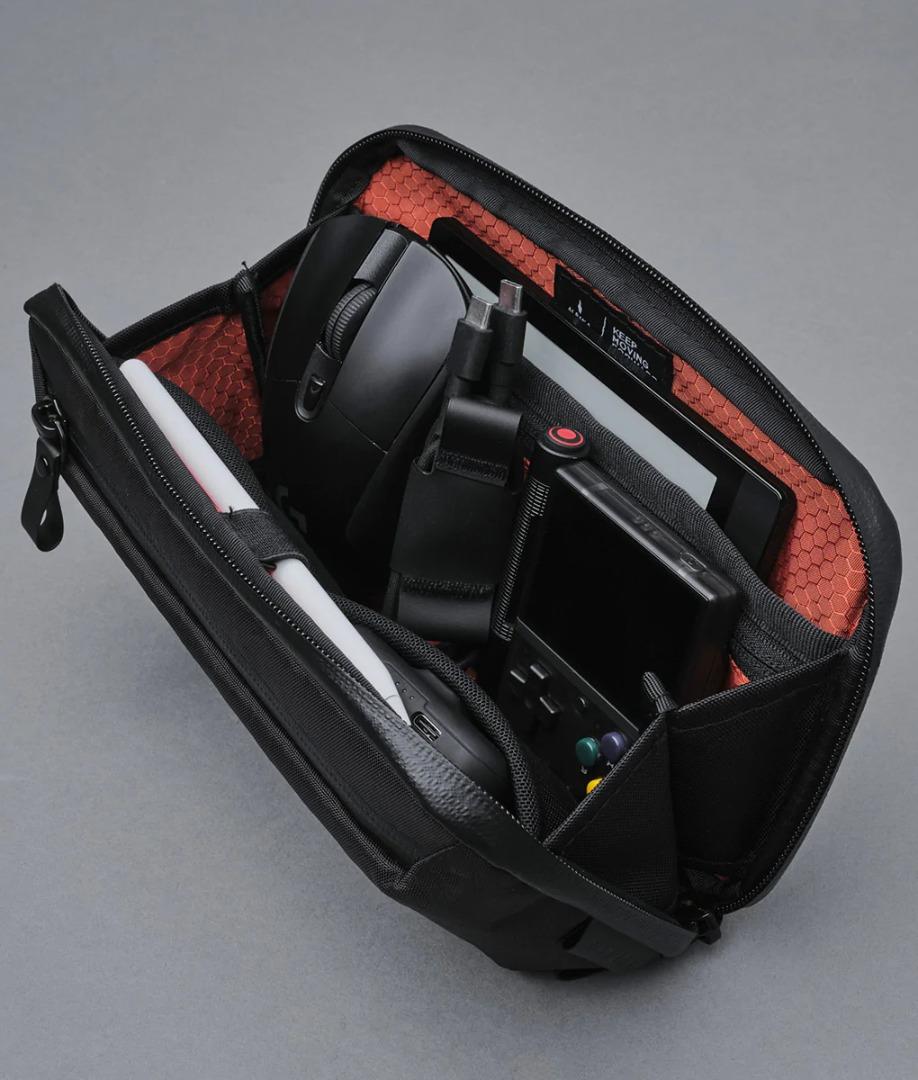 ALPAKA Elements Tech Case Mini (Black XPac VX42), Men's Fashion, Bags