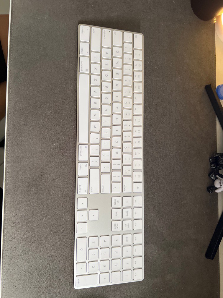 Apple Magic Keyboard, Computers & Tech, Parts & Accessories, Computer ...