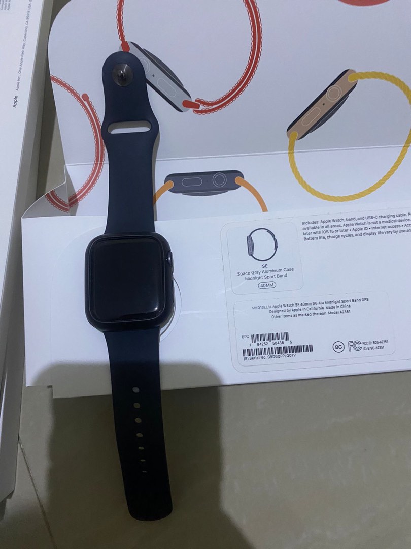 Apple Watch SE 40mm, Telepon Seluler u0026 Tablet, Lainnya di Carousell