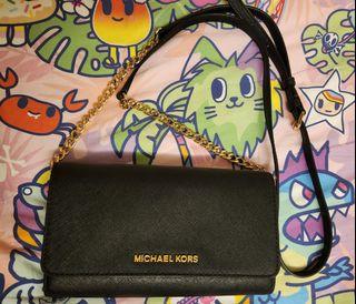 Michael Kors Multipochette, Women's Fashion, Bags & Wallets, Purses &  Pouches on Carousell