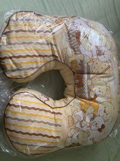 Bantal santai bayi/bantal menyusui