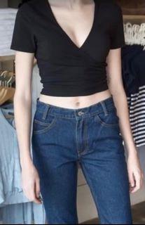 近全新✨Brandy Melville Rae Top 黑色純棉綁帶短袖上衣 #22含運