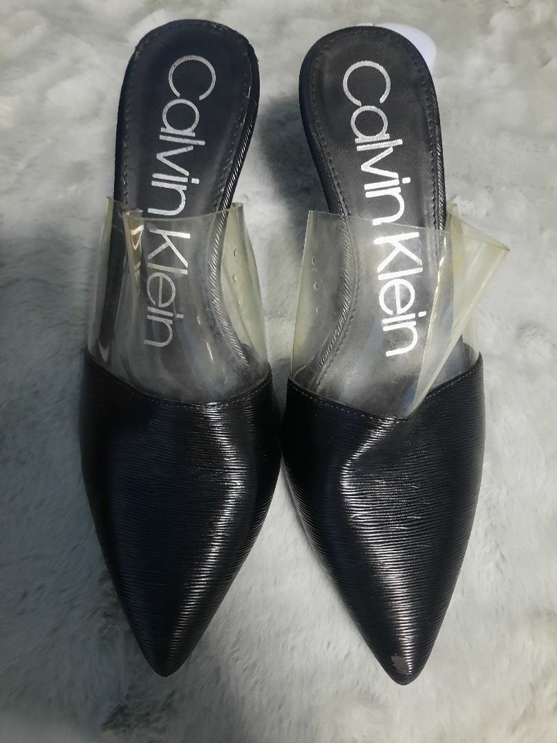 Calvin Klein Graycie black, Women's Fashion, Footwear, Shoe inserts on  Carousell