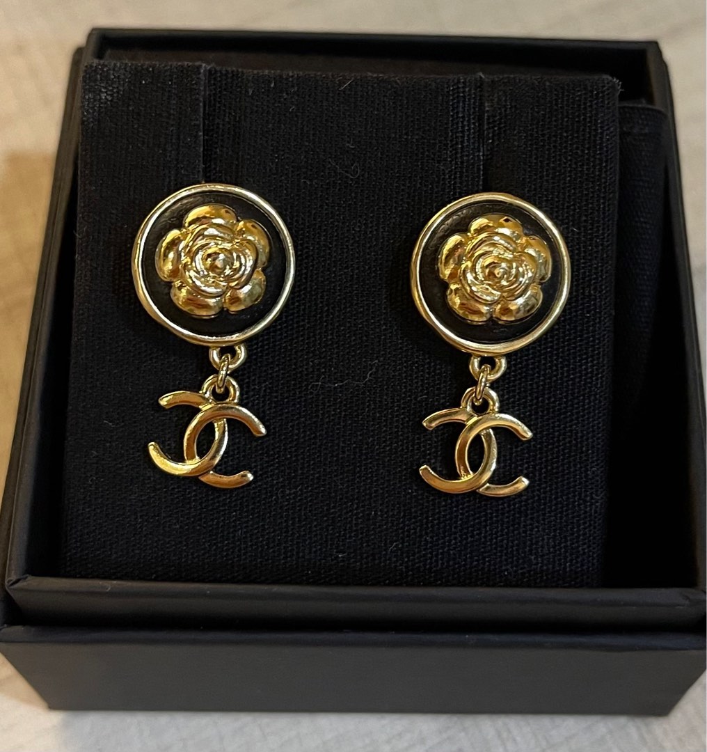 Chanel 22B earrings, Luxury, Accessories on Carousell
