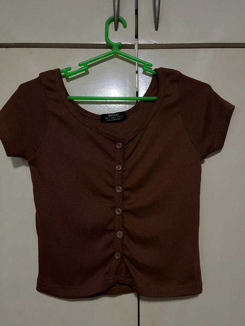 Chocolate Brown Top (Category: Blouses) located in Caloocan City. Submitted by driecloset (Listing ID 1192707999, Image 1). Description: fits S-M #genzboss.