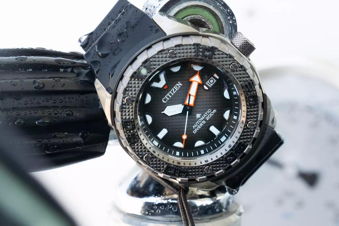 Citizen titanium outlet divers 200m
