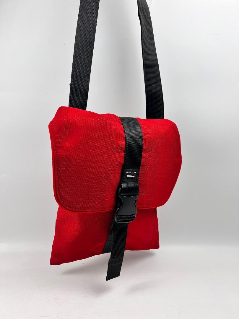 Crumpler laptop Sling bag, Men's Fashion, Bags, Sling Bags on Carousell
