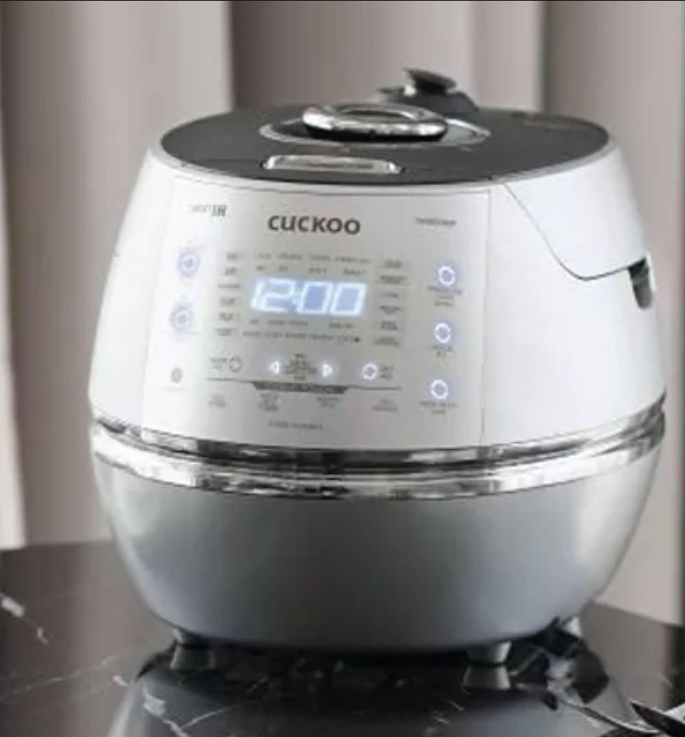 Cuckoo CH10 pressure rice cooker with 5year warranty, TV & Home