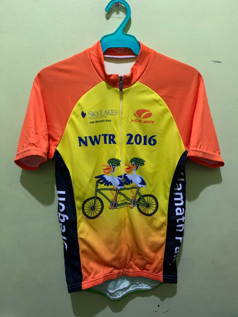 Cycling jersey, Men's Fashion, Activewear on Carousell