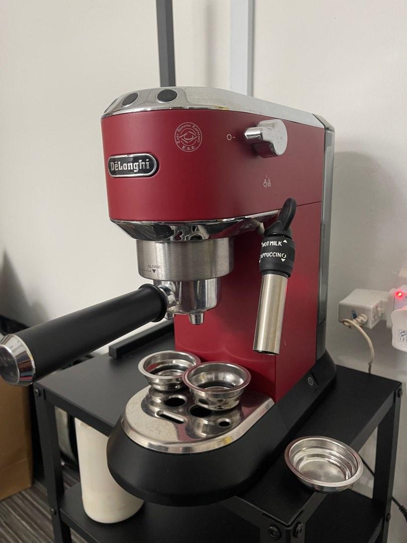 Delonghi Dedica Style EC685R Manual Espresso Maker (Scarlet Red), TV ...