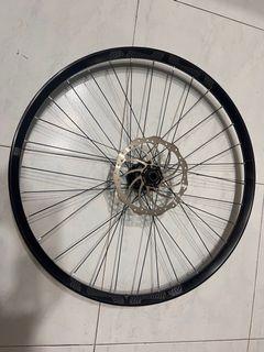 E*thirteen front wheelset 27.5 boost.