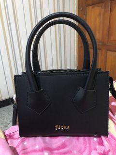Flicka Sling bag