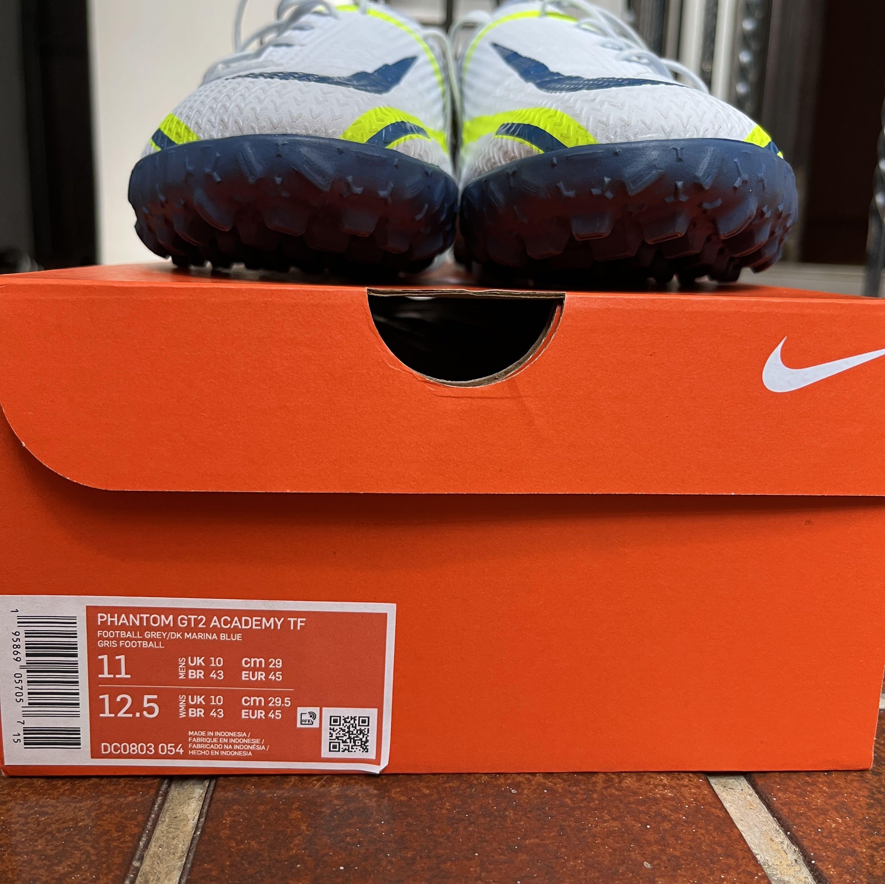 Football turf shoes almost new, Men's Fashion, Footwear, Sneakers on