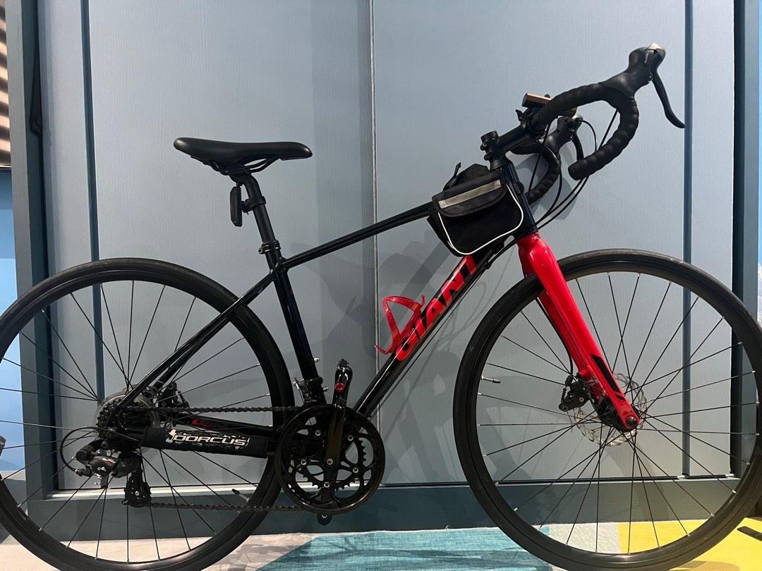 Giant speeder best sale road bike