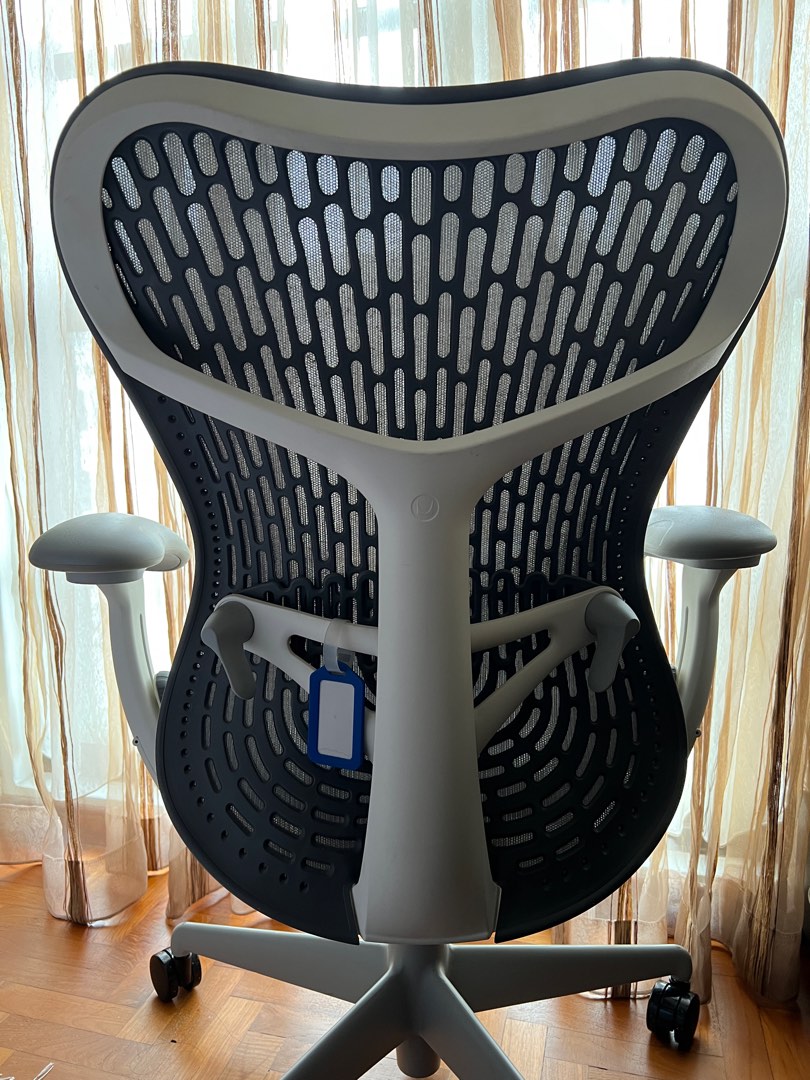 Herman Miller Mirra 2 (fully loaded), Furniture & Home Living ...