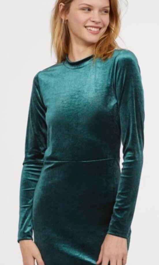 H&m green on sale velvet dress