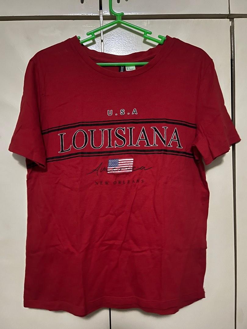 H&M Red Top (Category: Shirts) located in Caloocan City. Submitted by driecloset (Listing ID 1192706969, Image 1). Description: please see the last pic for the flaws.