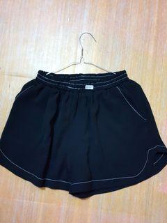 import Hotpant celana pendek hitam karet