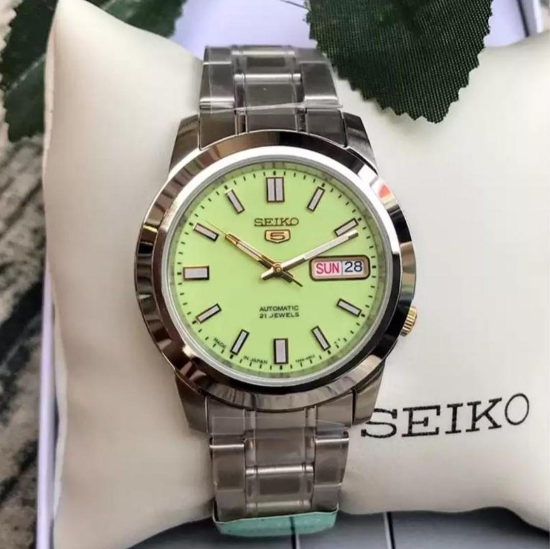 Seiko 5 cheap lumibrite automatic watch