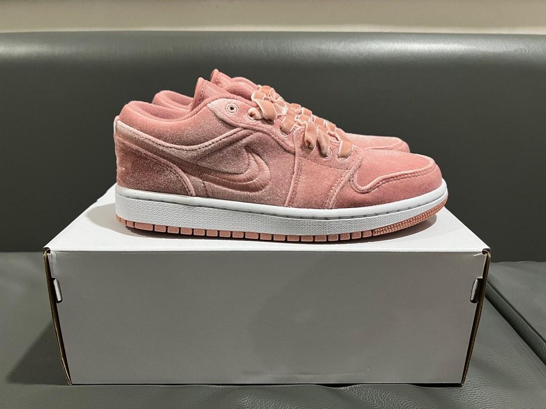 Pink store velvet jordans