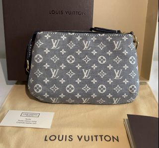 (Category: ) located in . Submitted by shop_a_holics (Listing ID 1192822554, Image 1). Description: .