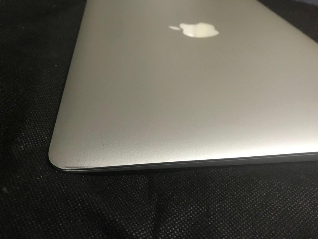 MacBookAir 13 Core i7 SSD256GB Mem8GB 元箱 お買い得商品 19300円