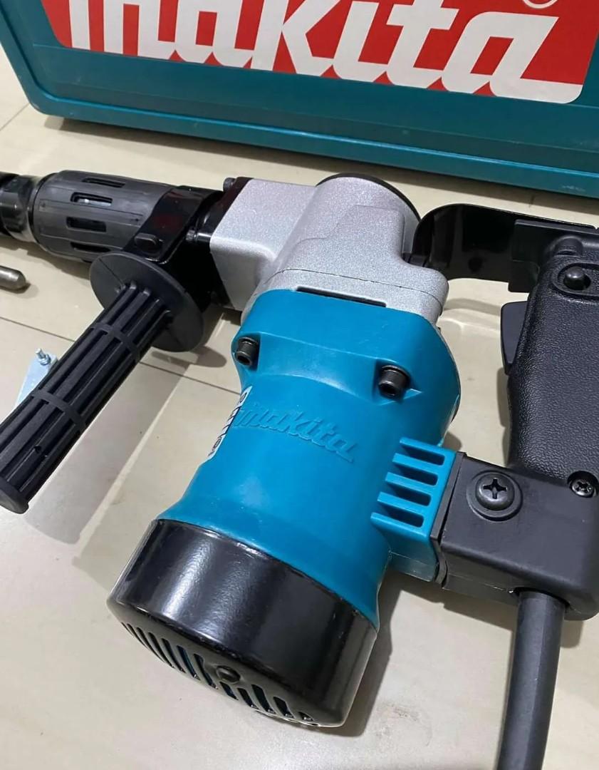 MAKITA CHIPPING GUN HM080 (Category: Construction Tools & Equipment) located in Caloocan City. Submitted by toyonganeliezer19-72748 (Listing ID 1192719469, Image 3). Description: 📌BRAND NEW 📌HIGH QUALITY 📌HEAVY DUTY 📌W/WARRANTY SERVICES FREE DELIVER SELECTED AREA CASH ON DELIVERY WE SHIP VIA LBC NATIONWIDE 👌PM FOR FAST TRANSACTION.